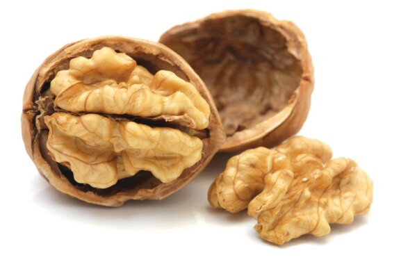 Nueces con cáscara